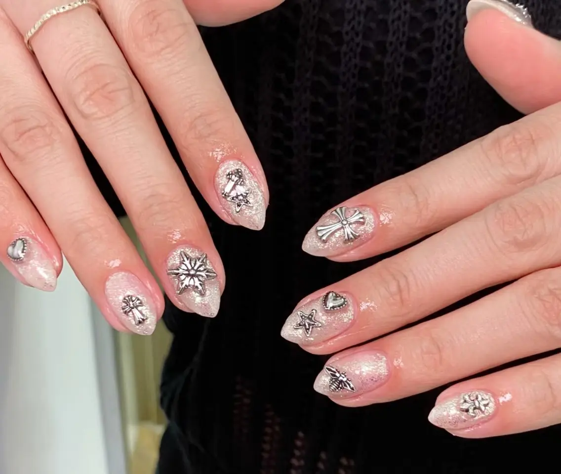 ネイル ハンドネイル ハンドケア 🍑 momo_nailのネイルデザイン
