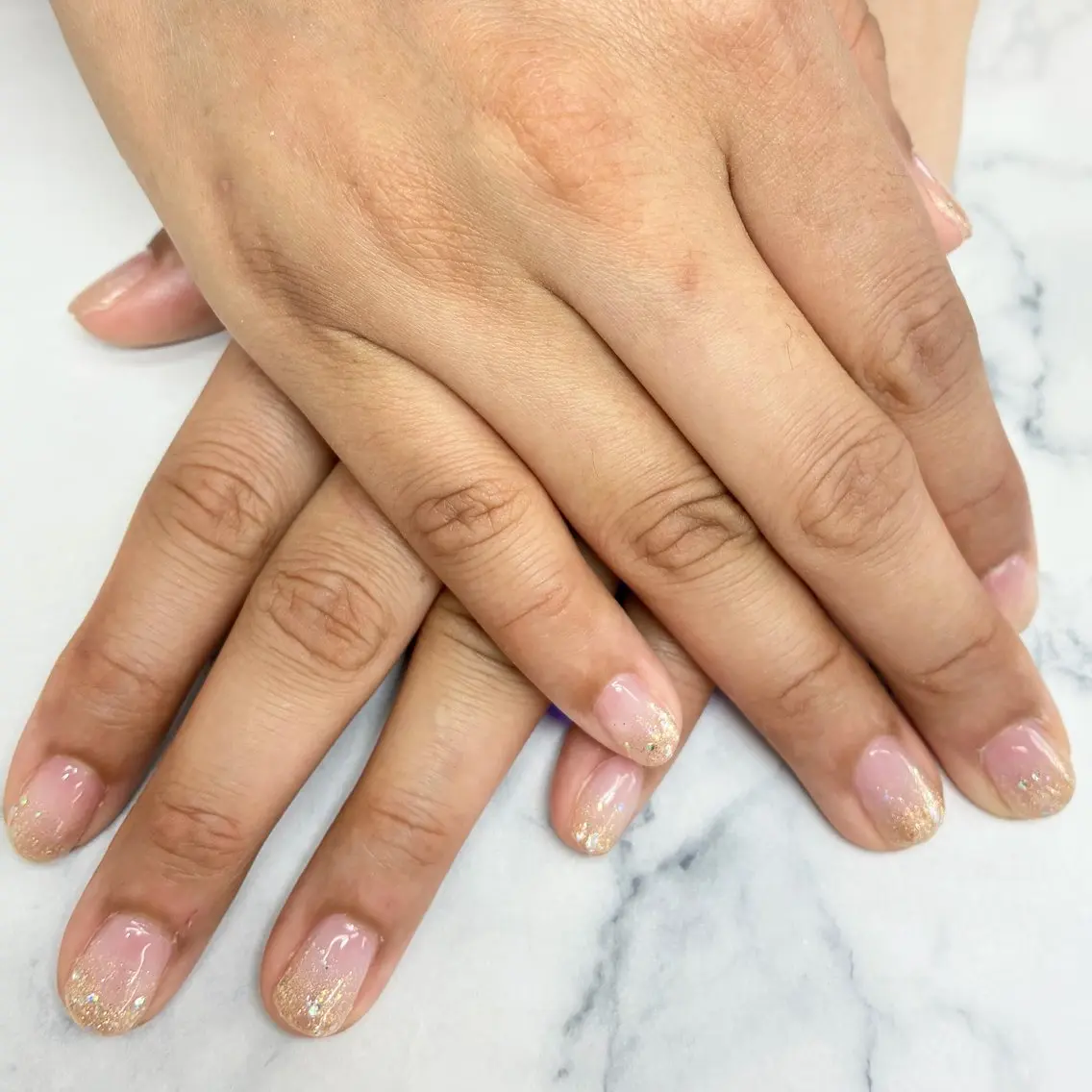 ネイル グラデーション ラメ(グリッター) ラメグラデーション Nail Salon Luire  Naoのネイルデザイン