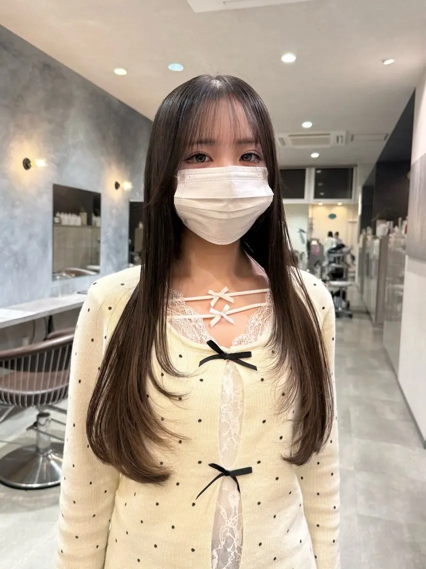 ロング 学生 レイヤーカット 山元 くるみのヘアスタイル