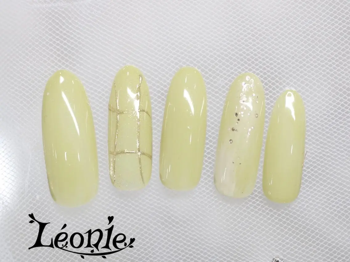 ネイル Leonie Fukaのネイルデザイン