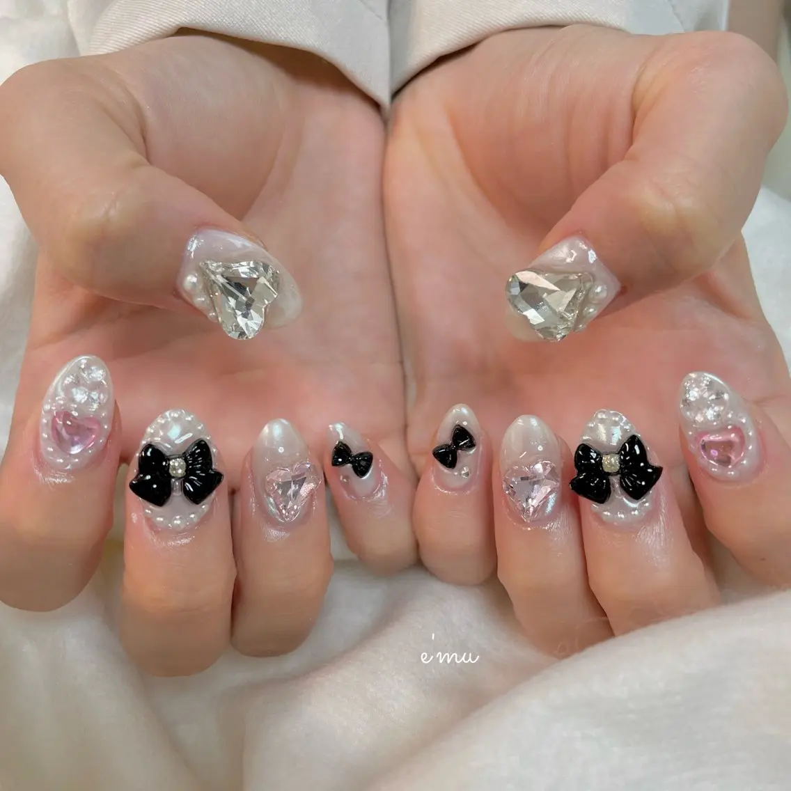 ネイル フレンチネイル ガーリー nail salon e'mu💐のネイルデザイン
