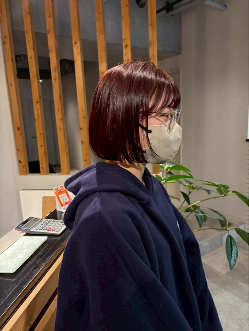 ショート ヘアカラー 中田 桃夏のヘアスタイル