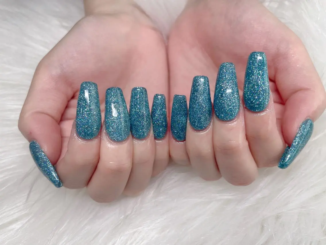 ミディアム ネイル 《LB》ラブリエ Nail&eyeのマツエク・マツパデザイン