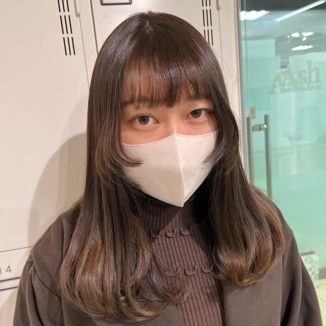 ミディアム カラー 顔周りカット レイヤーカット ウルフカット ウルフレイヤー カット ヘアカラー トリートメント 【メンズ縮毛矯正/ Ryoka】のヘアスタイル