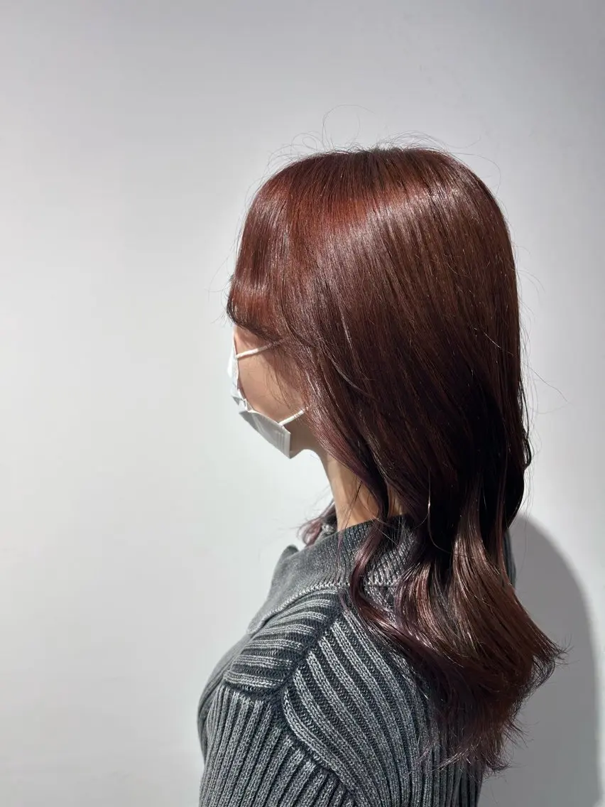 セミロング ヘアカラー トリートメント 蓮池 愛海のヘアスタイル