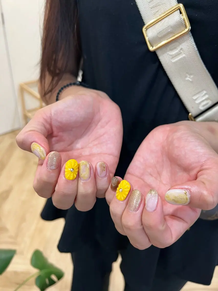 ネイル ハンドネイル フットネイル ハンドケア Miyagi Asamiのネイルデザイン