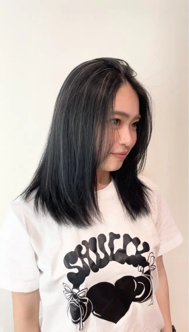 ミディアム ヘアカラー シュリ /岐阜のヘアスタイル