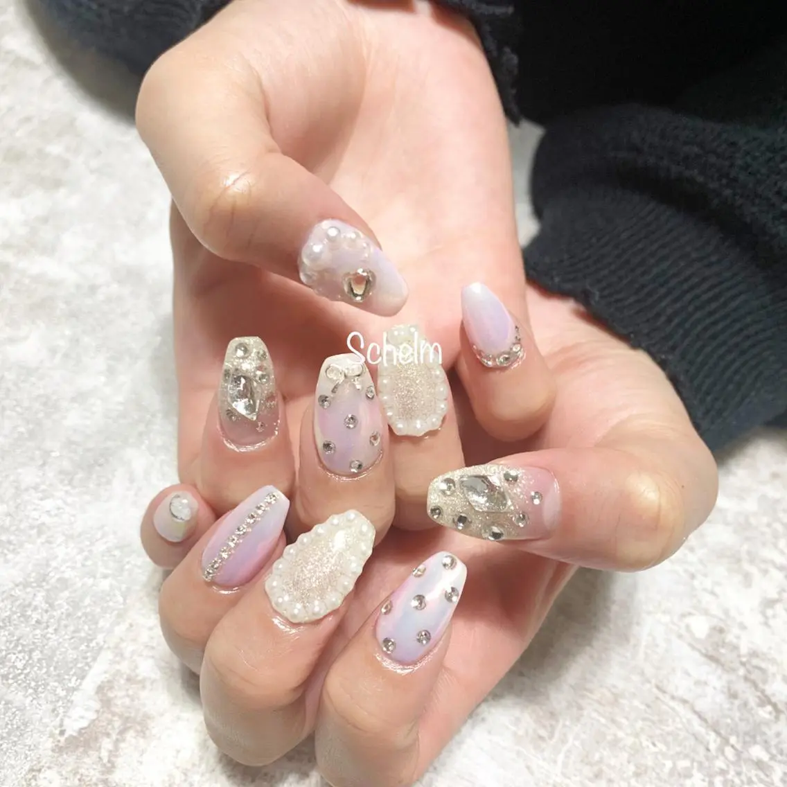 ネイル ハンドネイル nail room シュレムのネイルデザイン