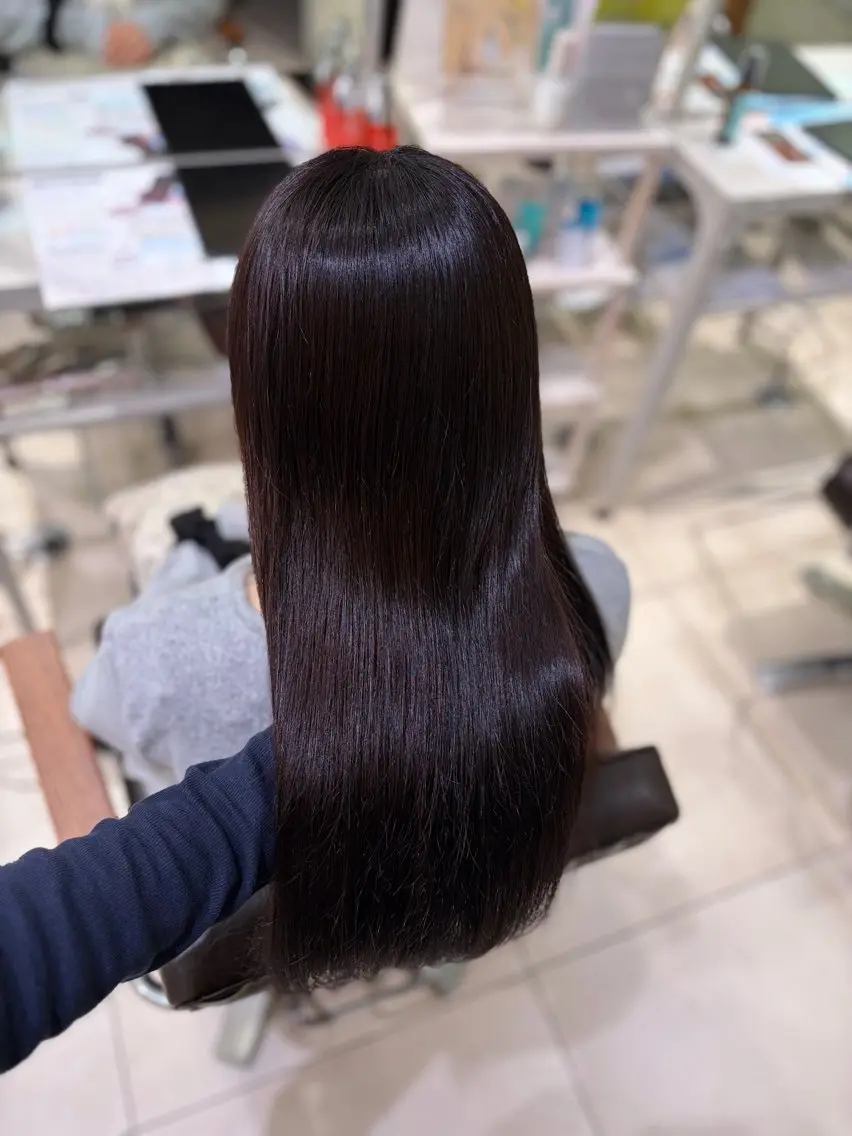 ロング カット ヘアカラー 愛されcolor💘 Aina/ツヤ髪のヘアスタイル