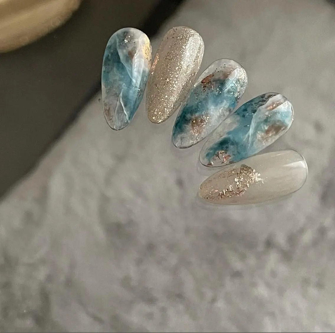 ネイル ブラウン ジェルネイル キラキラネイル 大理石ネイル(マーブル) ニュアンスネイル ハンドネイル MIU 　nailのネイルデザイン