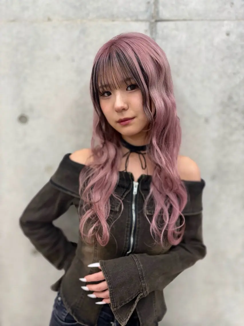 ロング カラー ブリーチ ピンクカラー ヘアカラー OPS hair大名 🩵yuna🌙のヘアスタイル