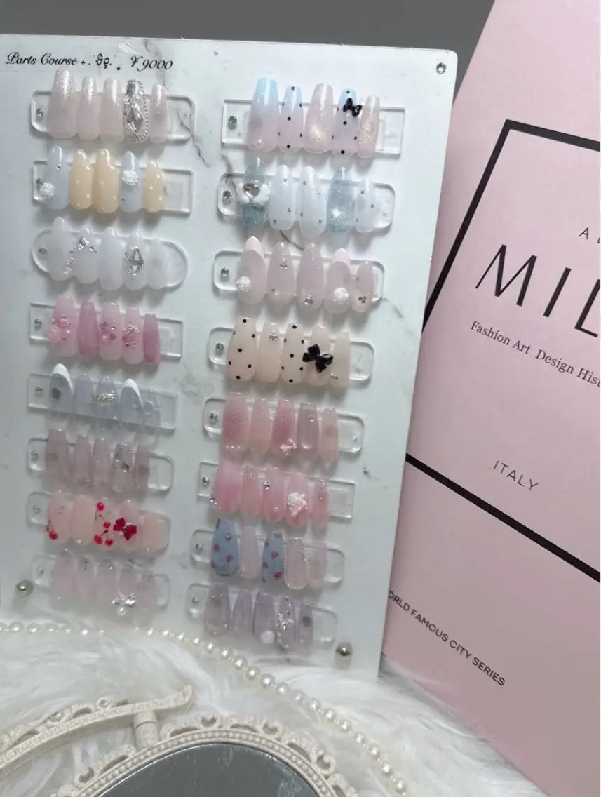 ネイル エルバイノリコ伊藤 パラジェル取扱店🎀のネイルデザイン