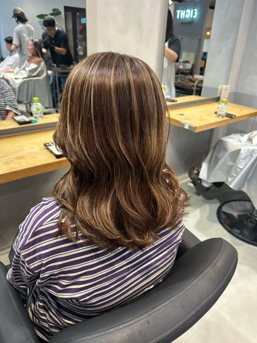 ミディアム カラー ヘアカラー トリートメント 🌟ハイライト/ハイ トーン🌟MIKIのヘアスタイル