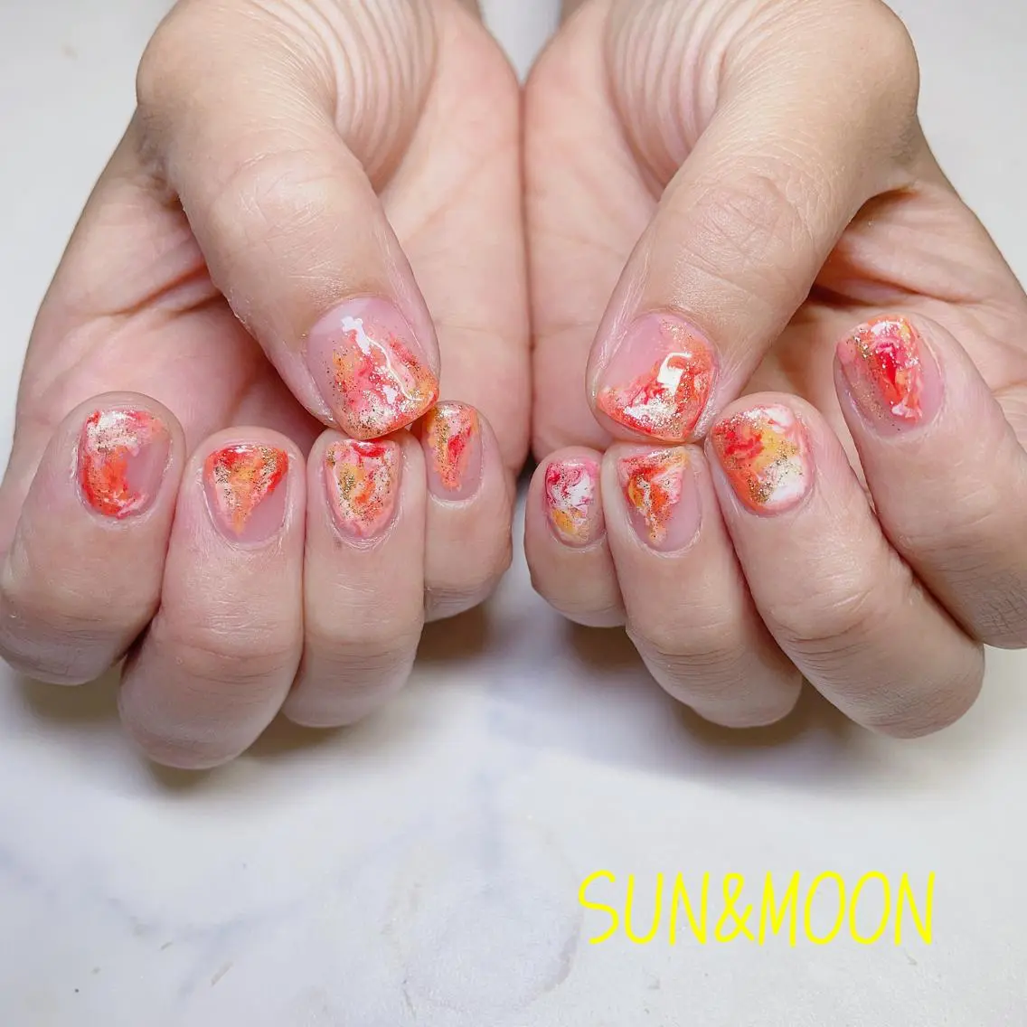 ネイル ニュアンスネイル ハンドネイル ハンドケア SUN&MOON REOのネイルデザイン