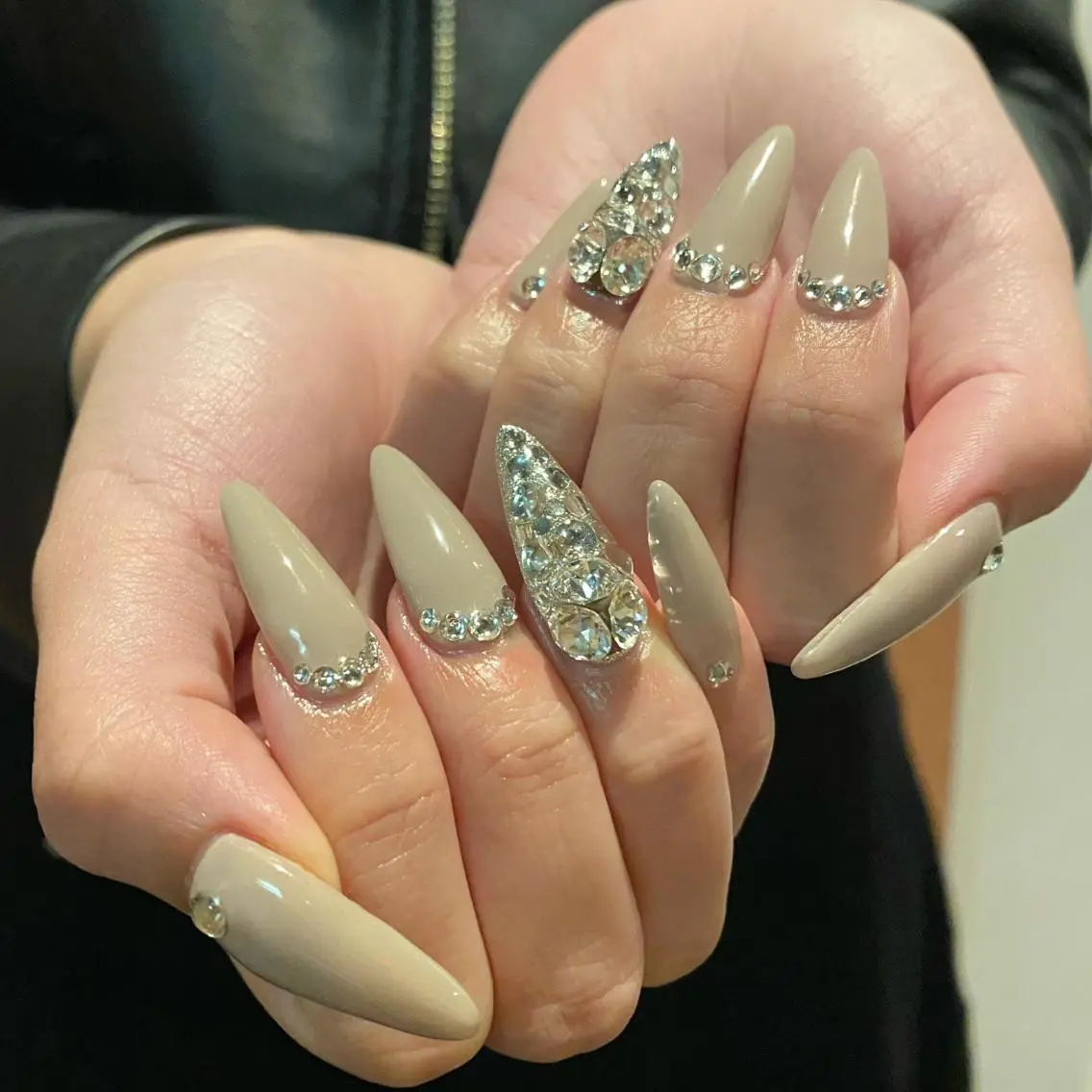 ネイル ロングネイル ハンドネイル Blomeel Nailのネイルデザイン