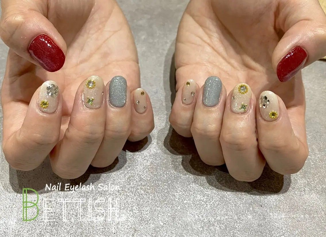 ネイル 赤色 BETTISH. KUMIKO☺︎︎のネイルデザイン