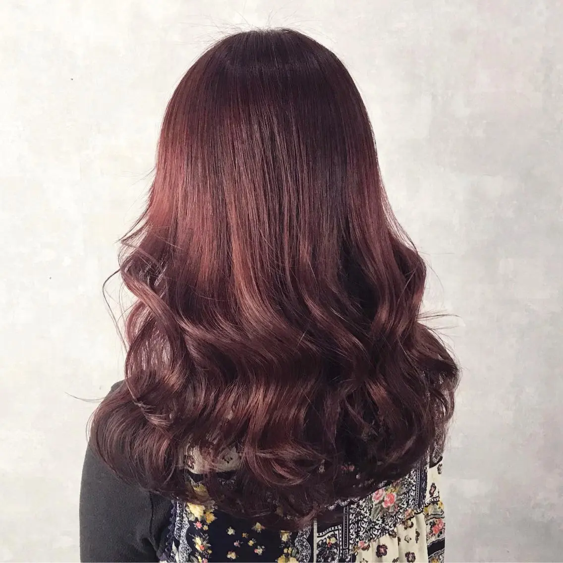 ロング カラー ブリーチ ピンクカラー K-POP好き美容師 🇰🇷Kai.Yのヘアスタイル