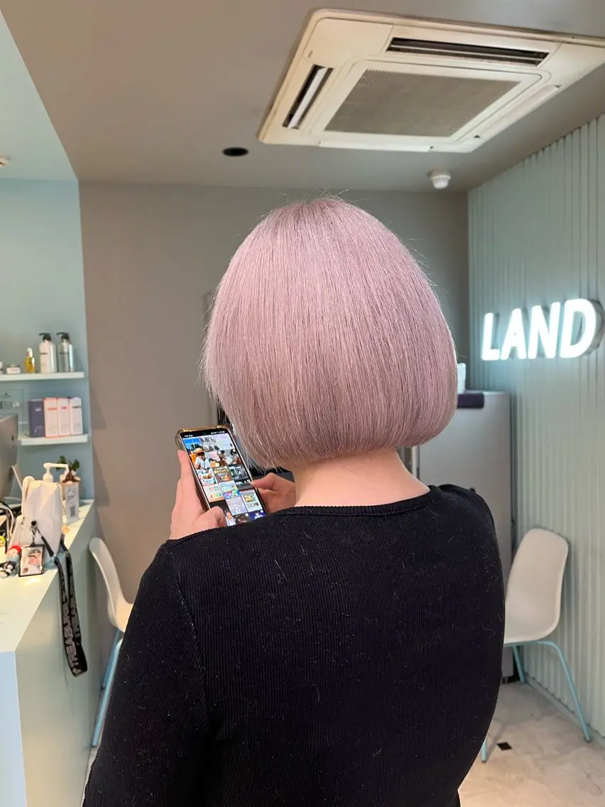 ショート カラー ヘアカラー トリートメント ブリーチカラー 🩵MIZUKIのヘアスタイル