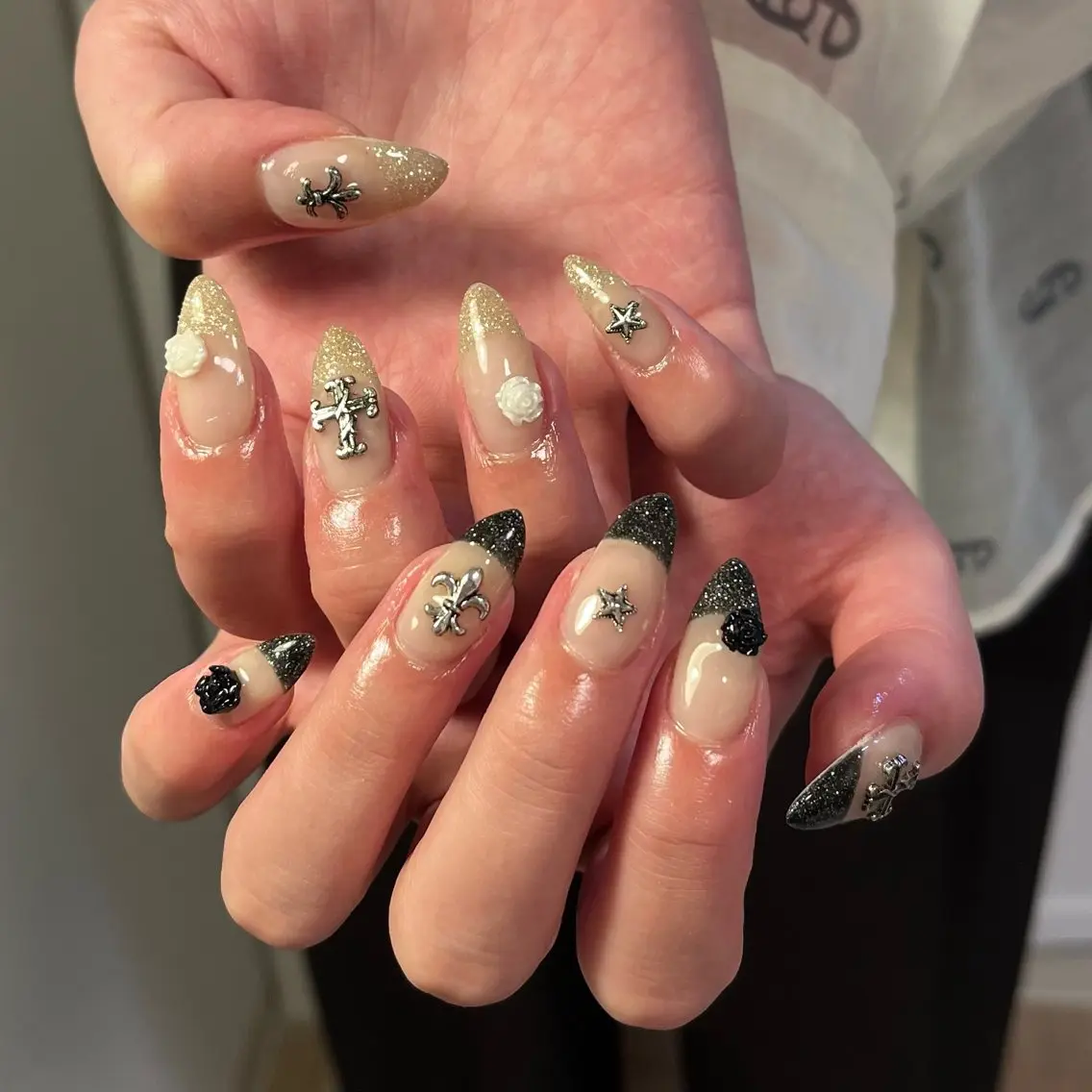ネイル ハンドネイル フットネイル neroria nailのネイルデザイン