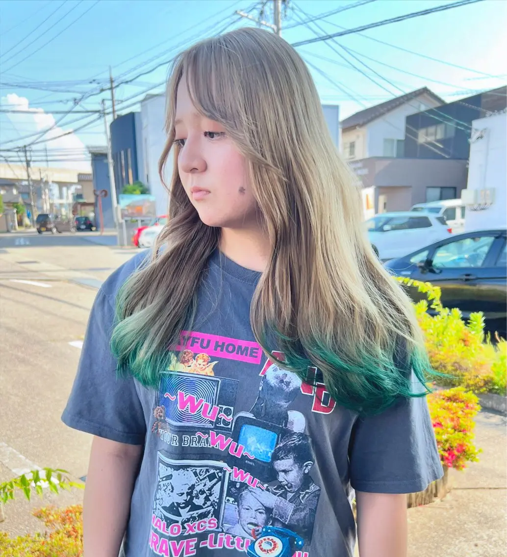 ロング カラー ヘアカラー 池本 勇大のヘアスタイル