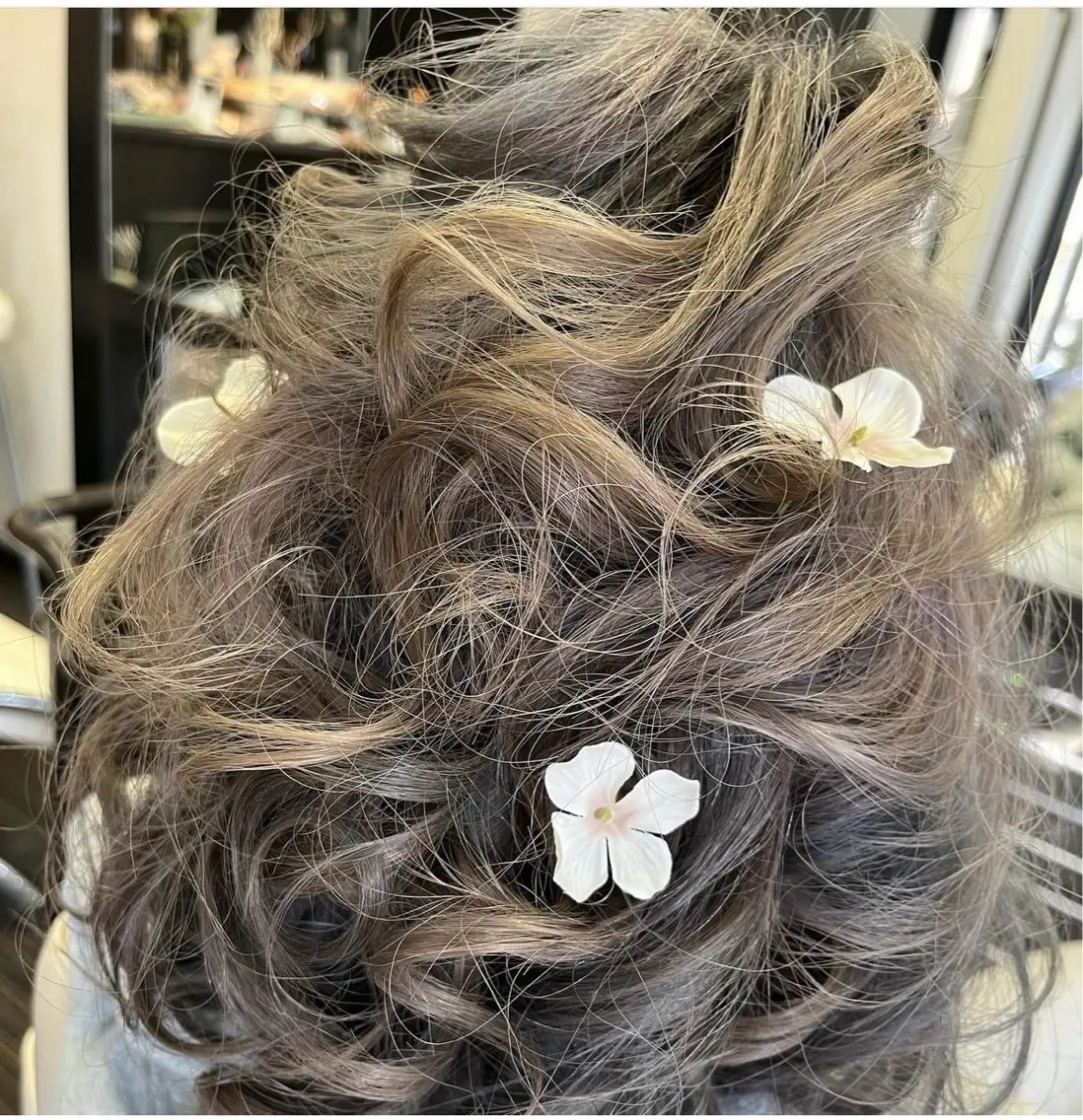 セミロング ヘアアレンジ 結婚式・ブライダル 美容室 enのヘアスタイル