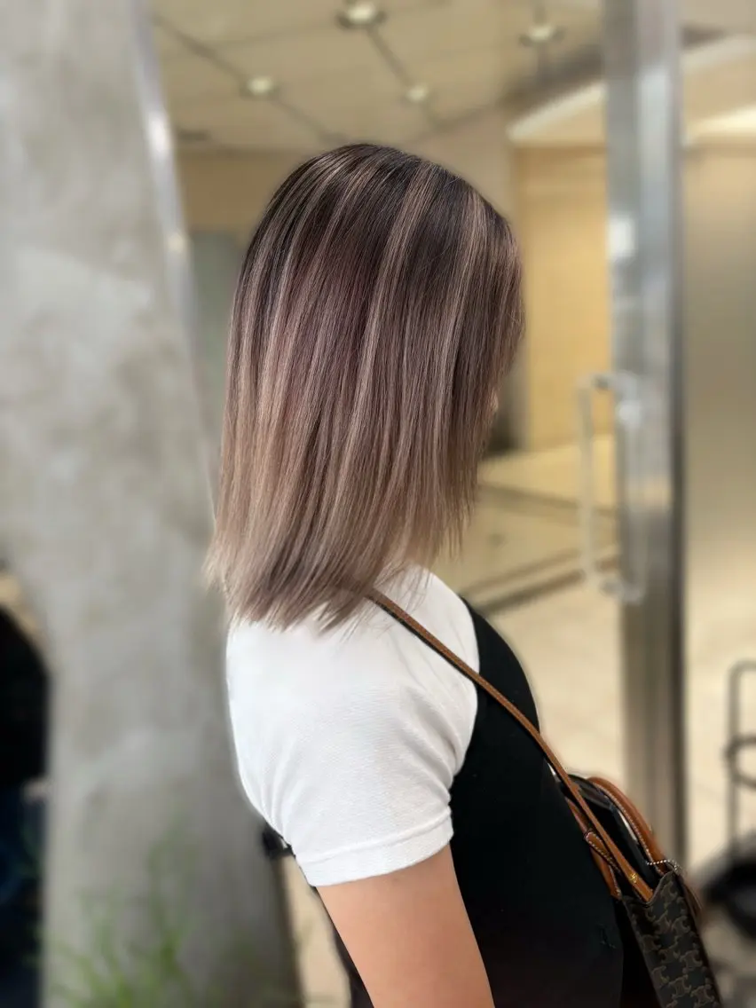 セミロング カラー ヘアカラー さわ 🫧🎀のヘアスタイル