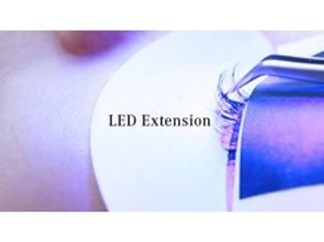 人気急上昇中🩵LED✖️💙フラットラッシュ160本⭐️オフ代🆓の写真