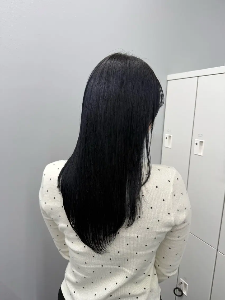 ロング ヘアカラー トリートメント SARINA ROCCO3rdのヘアスタイル