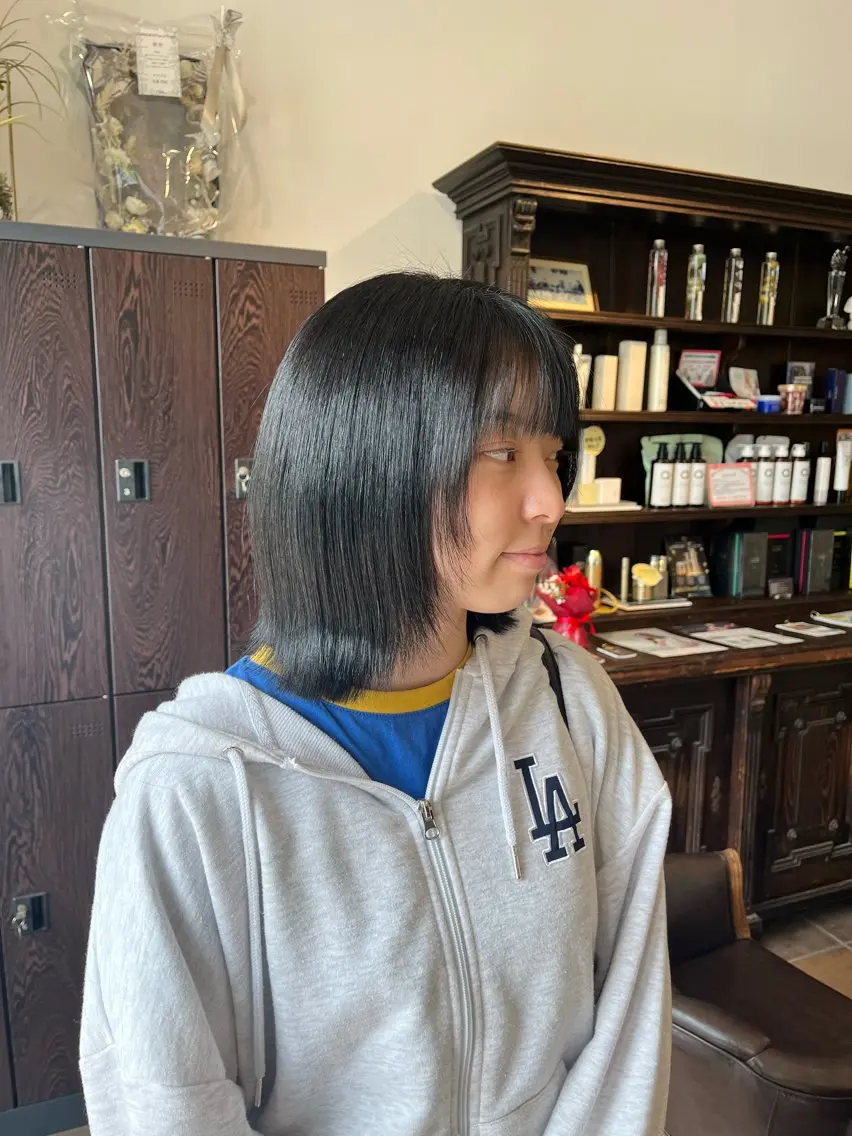 ミディアム 顔周りカット 水ノ上 優花のヘアスタイル