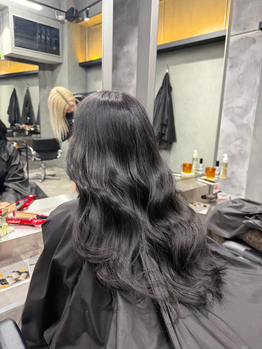 カラー ブリーチ ブリーチなしカラー Mirai 似合わせ×透明感🪽のヘアスタイル