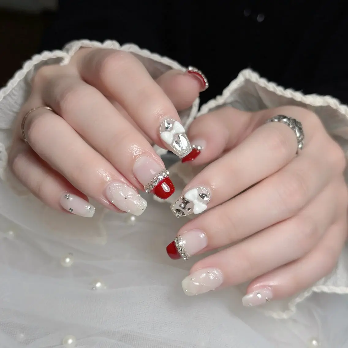 ネイル キラキラネイル シンプルネイル 春ネイル ワンホンネイル 冬ネイル ハンドネイル SORA Nailのネイルデザイン