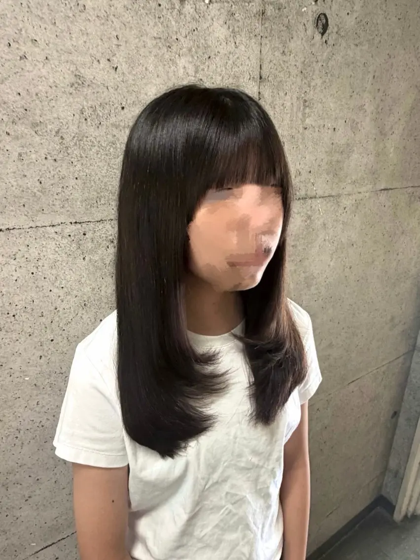 ロング レイヤーカット カット 西村 華凜のヘアスタイル