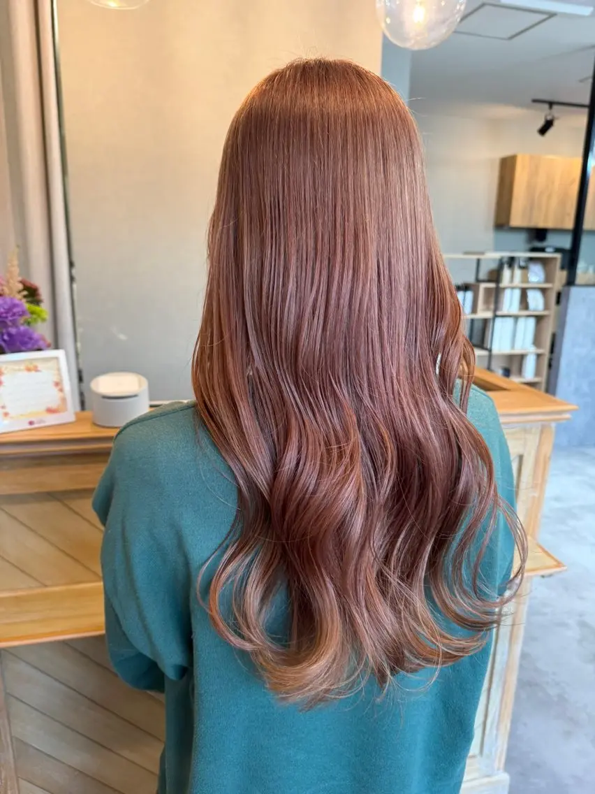 ロング ヘアカラー HIYORI / luanaのヘアスタイル