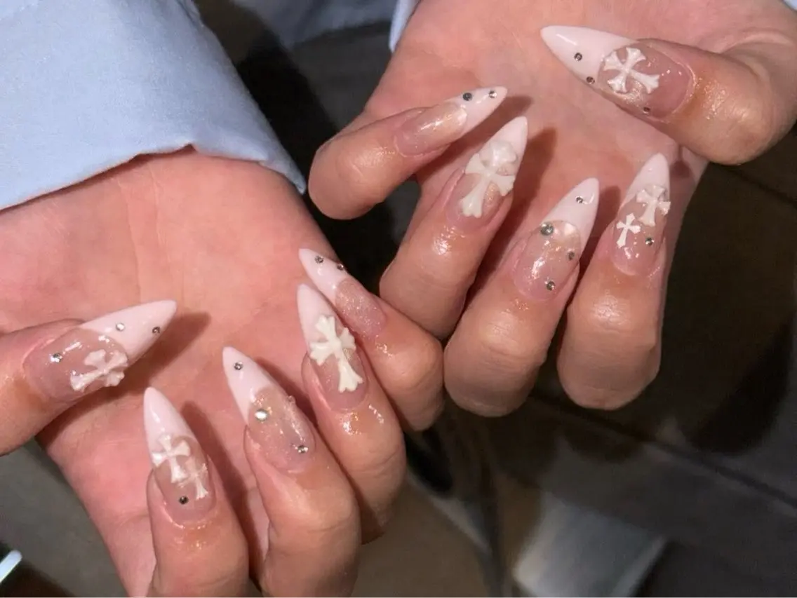 ネイル アートネイル オーロラネイル フレンチネイル ジェルネイル グラデーション ハンドネイル Sora Nail Studioのネイルデザイン