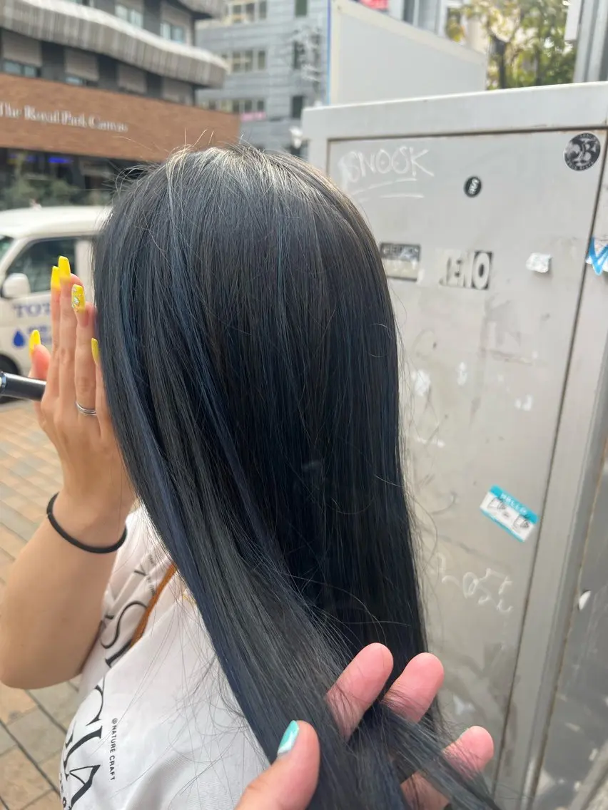ロング カラー ハイライトカラー ハイライト ハイトーン/パーマ 特化平田のヘアスタイル