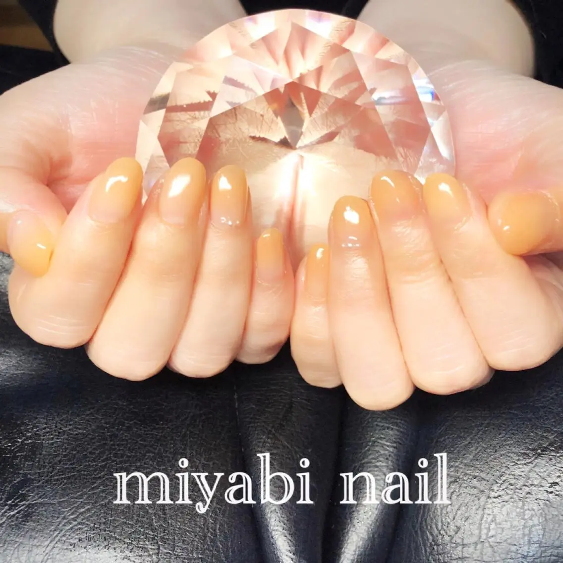 ネイル ジェルネイル グラデーション オレンジ ショートネイル 春ネイル ハンドネイル miyabi nail 桂川駅近くのネイルデザイン