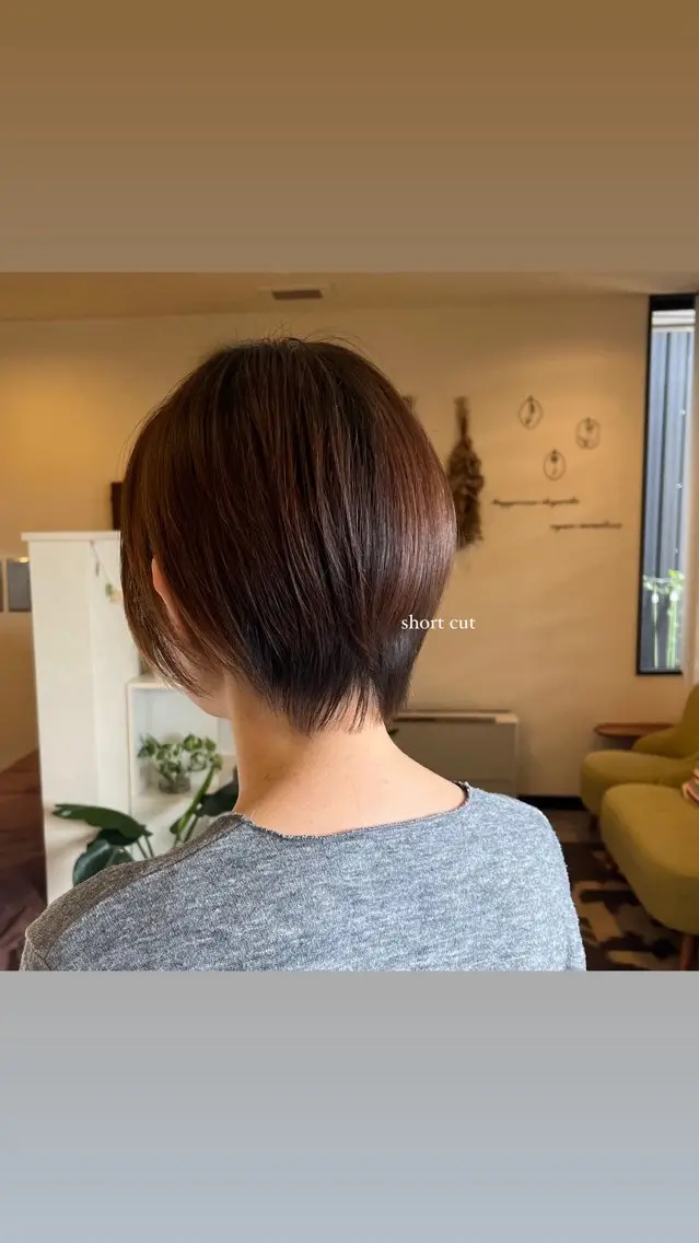 ショート レイヤー/透明感艶 カラー丸山ななほのヘアスタイル