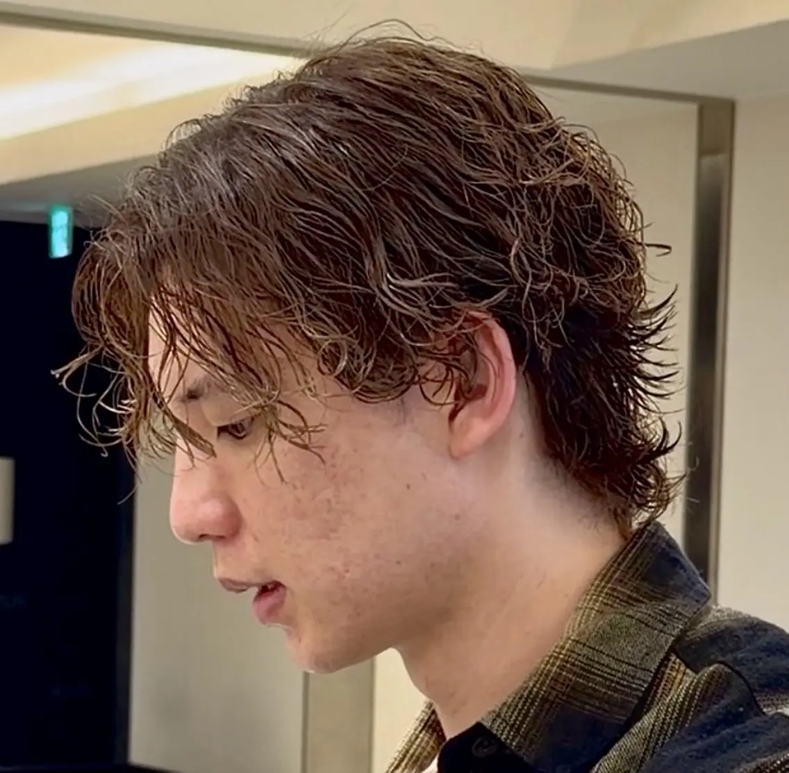 ミディアム メンズ ミディアムパーマ メンズパーマ カット パーマ トリートメント 💈メンズ特化/ 毛流れren🎸のヘアスタイル
