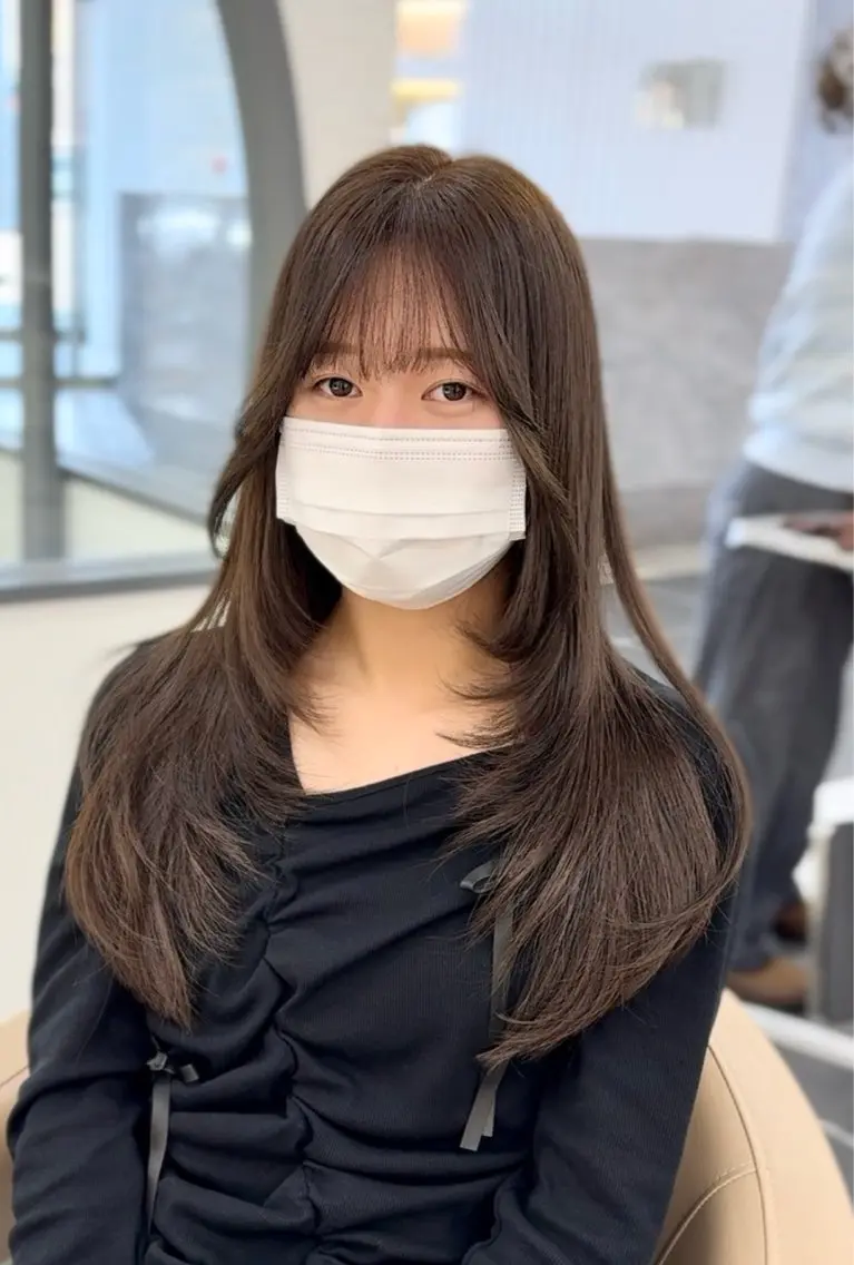 セミロング カット ヘアカラー トリートメント しんぼや ももかのヘアスタイル