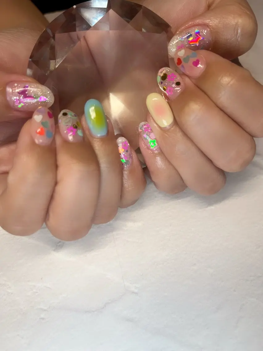 ネイル ハンドネイル li___nail 31のネイルデザイン