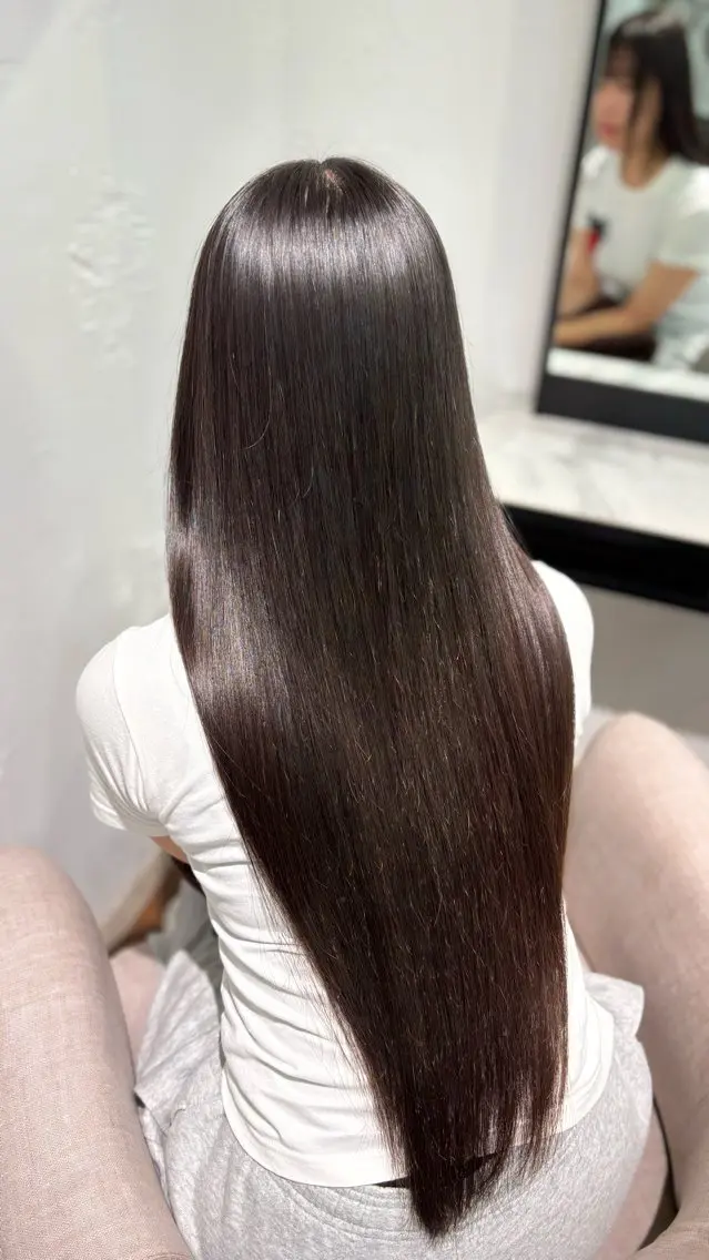 ロング 縮毛矯正 岡本 愛梨のヘアスタイル