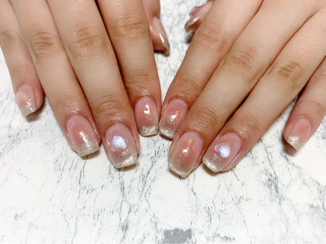 ご新規様他店オフ無料✧︎チークネイル×マグネットフレンチの写真