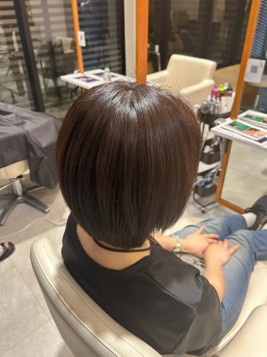 ショート カラー アッシュ アッシュブラウン 黒髪 ブラウンカラー 透明感カラー ユナ/暖色カラー🧡 /表参道のヘアスタイル