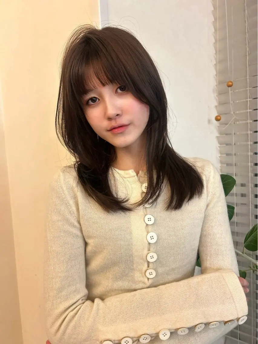 カラー 乙津 寧々のヘアスタイル