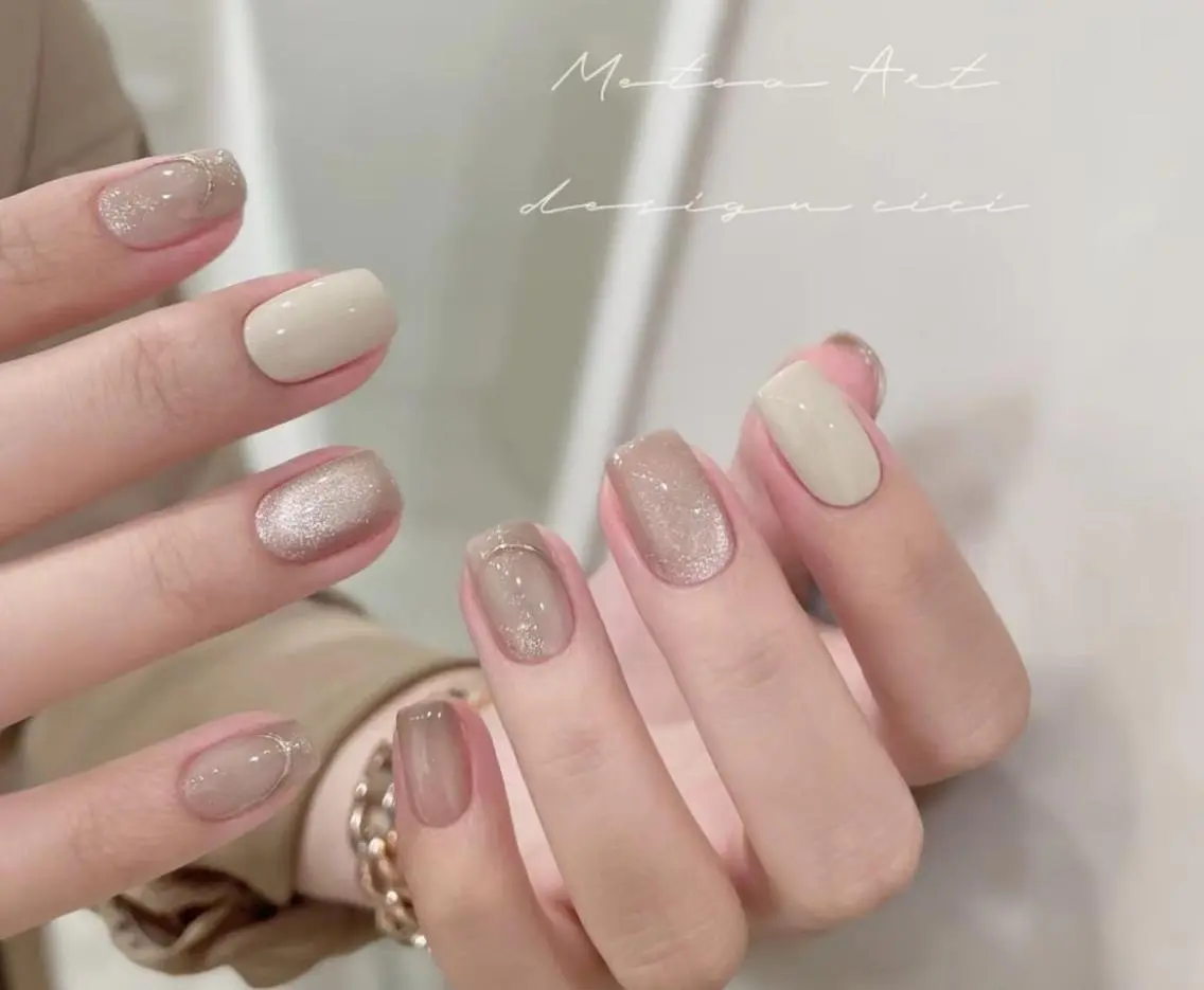 ネイル ハンドネイル ハンドケア 🎀まゆ 🪽🐾のネイルデザイン