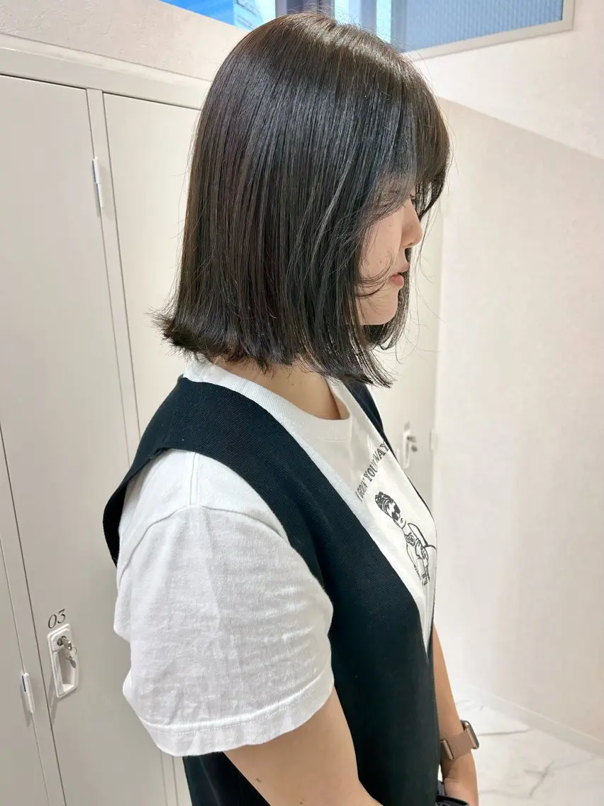 ショート カラー グレージュ オリーブグレージュ オリーブグレー ボブ 外ハネヘア カット ヘアカラー トリートメント Saori / ボブ /顔周り/カラー🎀のヘアスタイル
