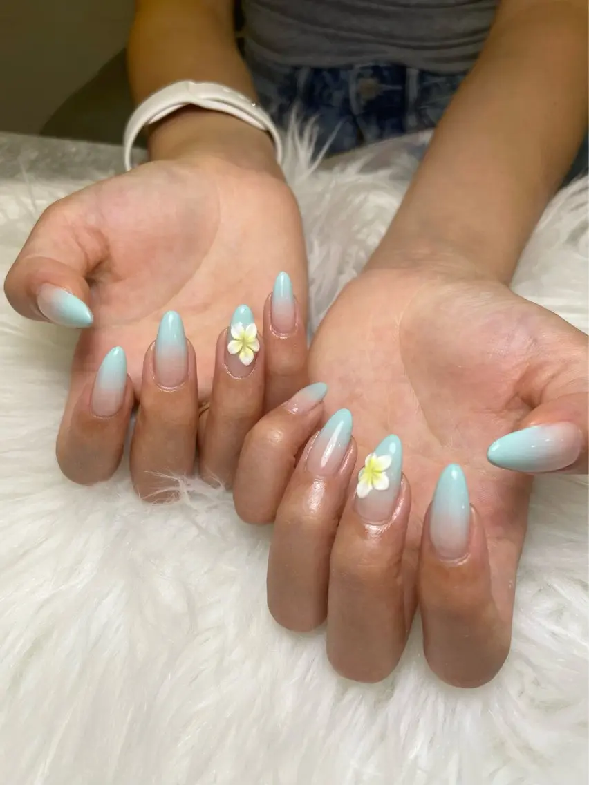 ネイル SunnyRoa aguri ୨୧˖*のネイルデザイン