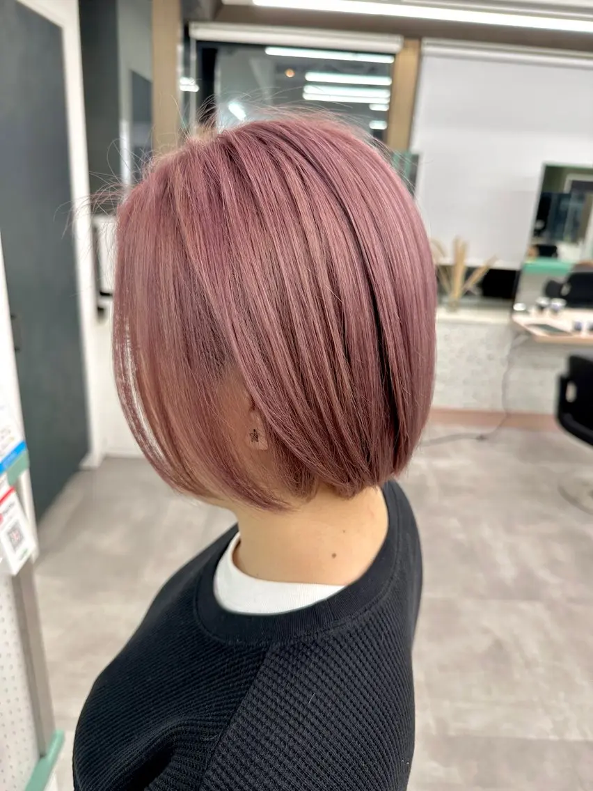 【✨ケアブリーチ使用✨】ダブルカラー（全頭ブリーチ+カラー）の写真