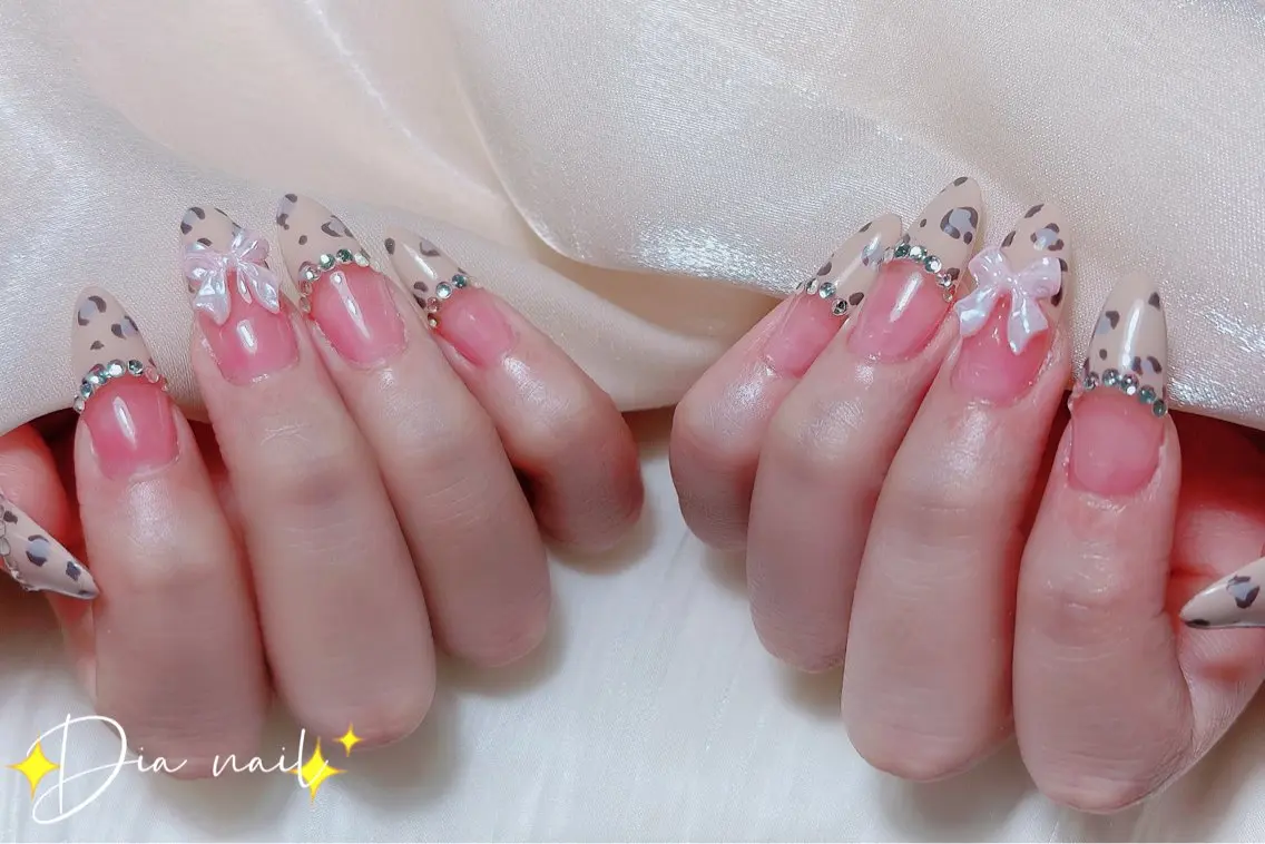 ネイル チークネイル ジェルネイル グラデーション マグネットネイル ニュアンスネイル Di'a nail ネイルサロンのネイルデザイン