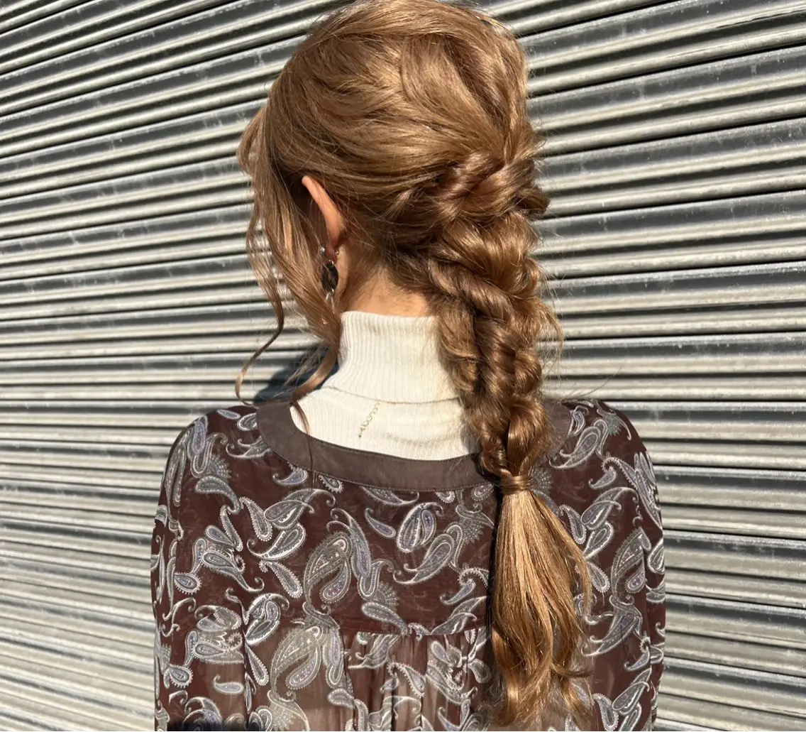 ヘアアレンジ ヘアセット 艶カラー 🩵NATSUKIのヘアスタイル